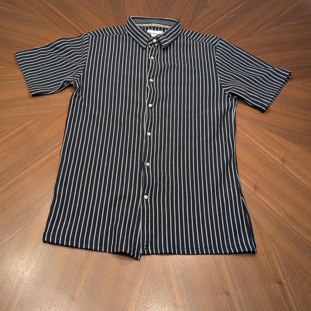 Distortion Button Down Boys Navy Blue Striped Short Sleeve Shirt L 14/16